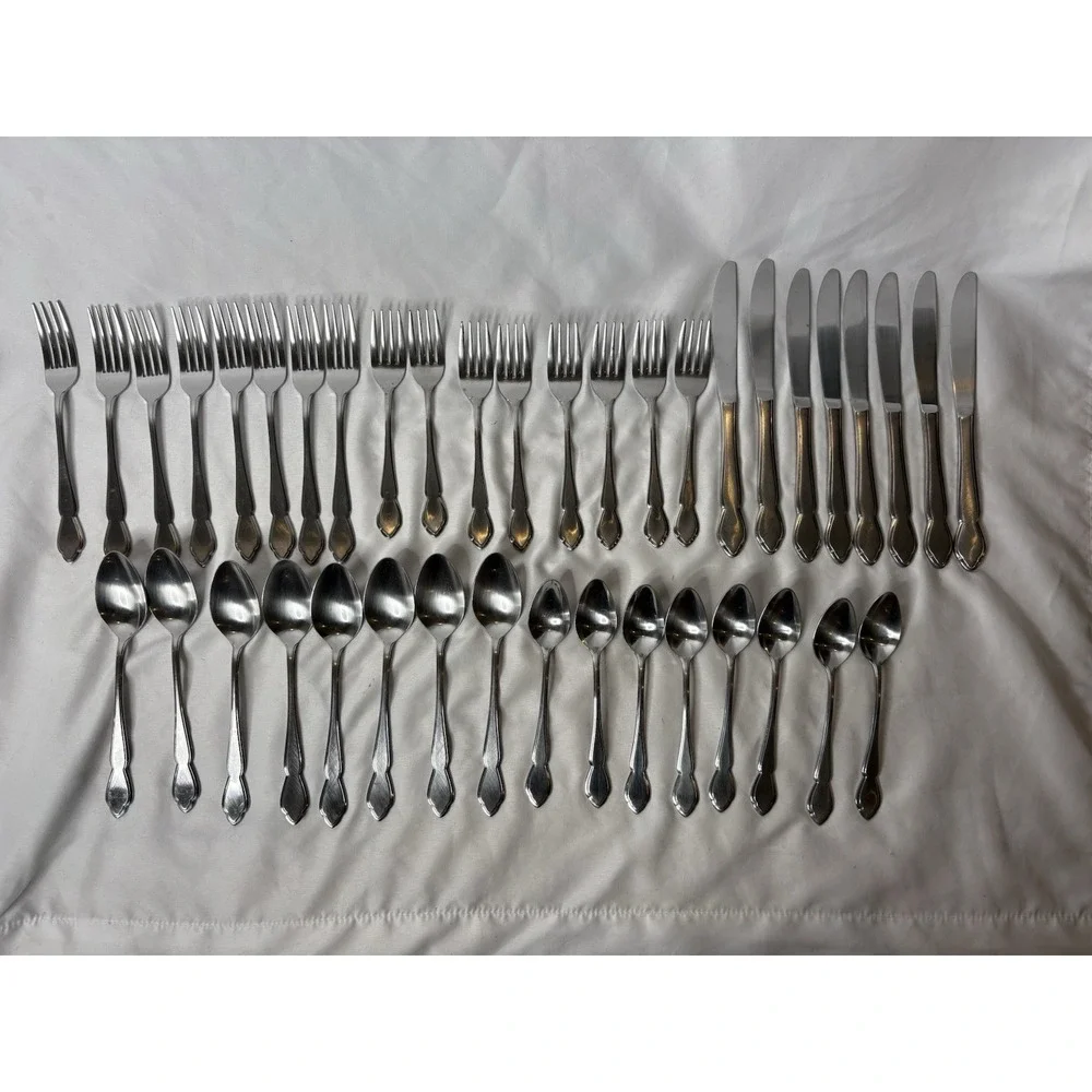 Vtg SSS Oneida Trinity Stainless Flatware Set Of 40 Service For 8‎ Discontinued